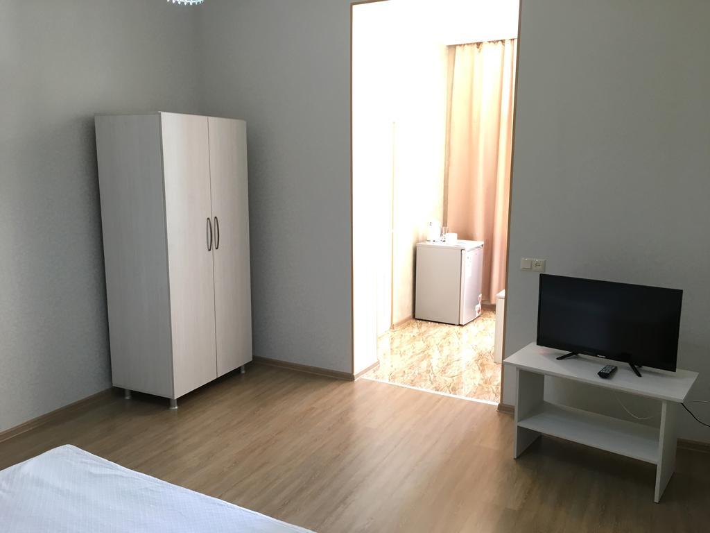 Batumi Summer Hotel Buitenkant foto
